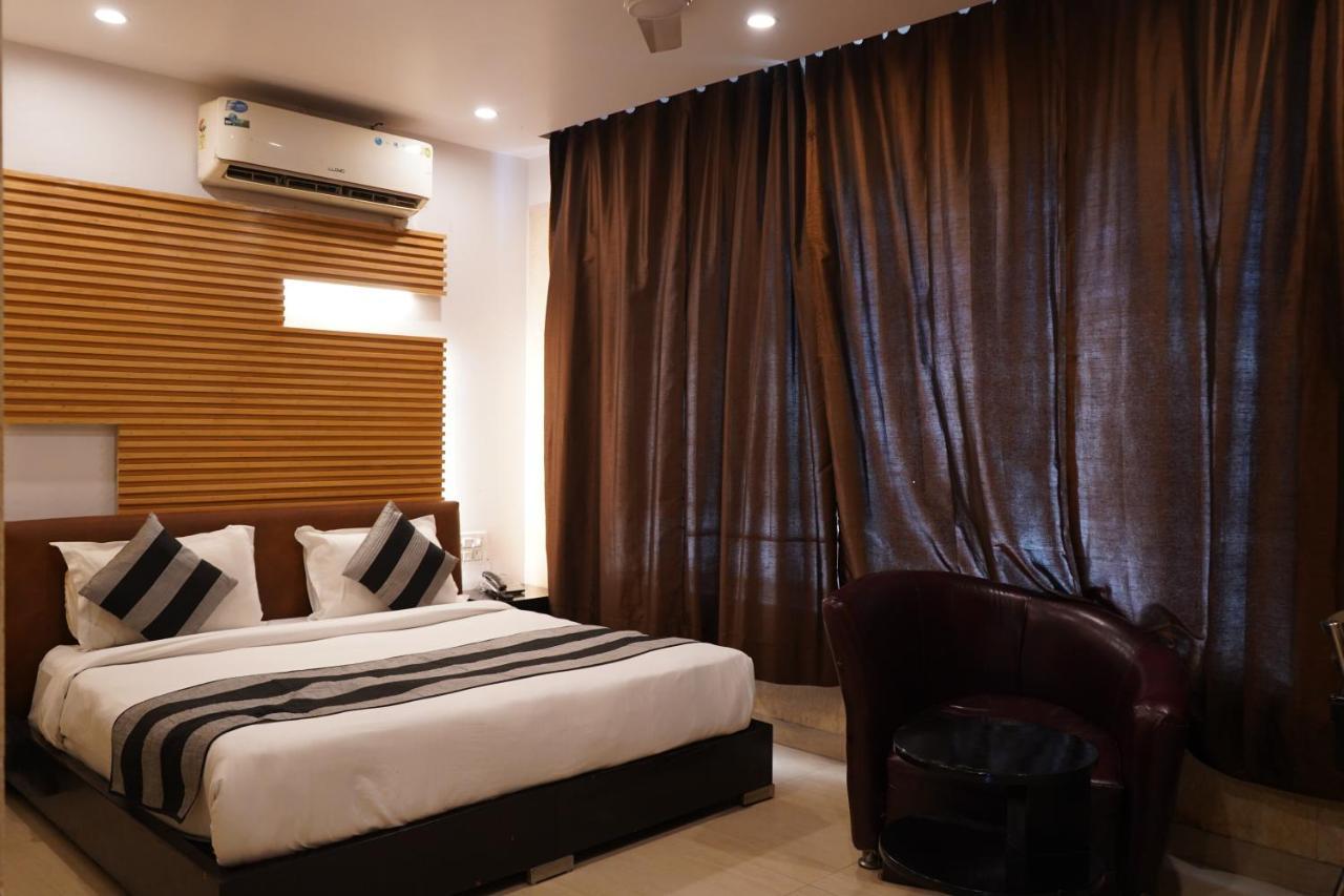 Hotel O Delhi, Near Karol Bagh Main Market And Metro Station Nova Deli Exterior foto